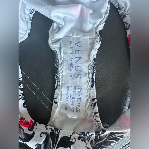 VENUS Black, White and Red Floral Halter Bikini New - Picture 8 of 8